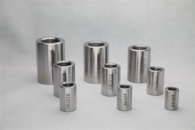 德宏直螺纹钢筋套筒连接